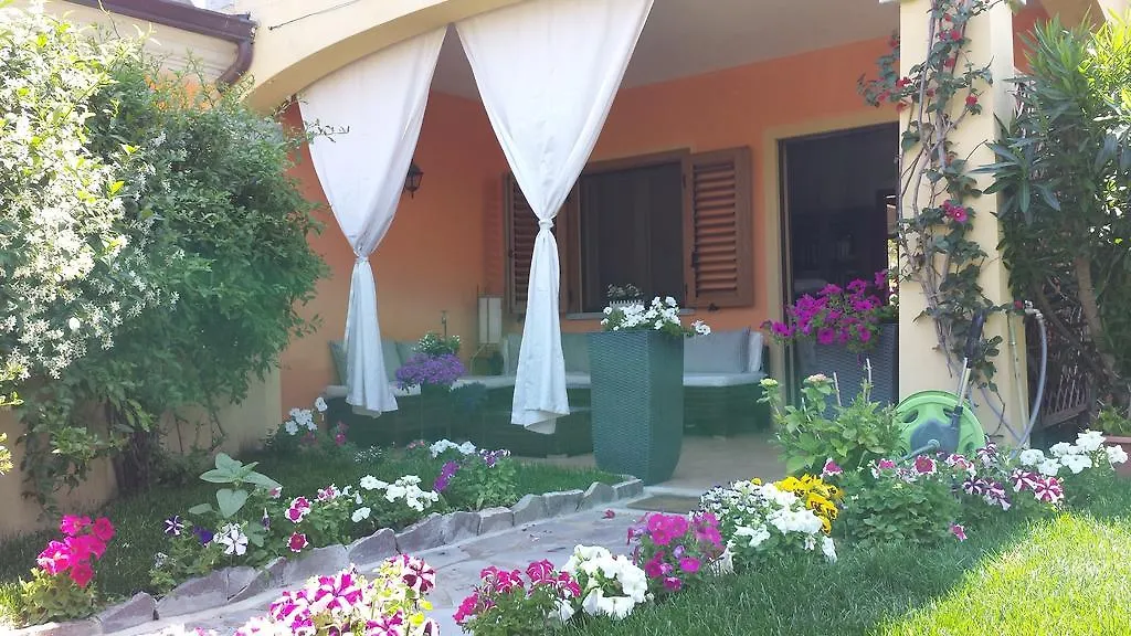 Casa Con Giardino Villa Olbia Holiday home