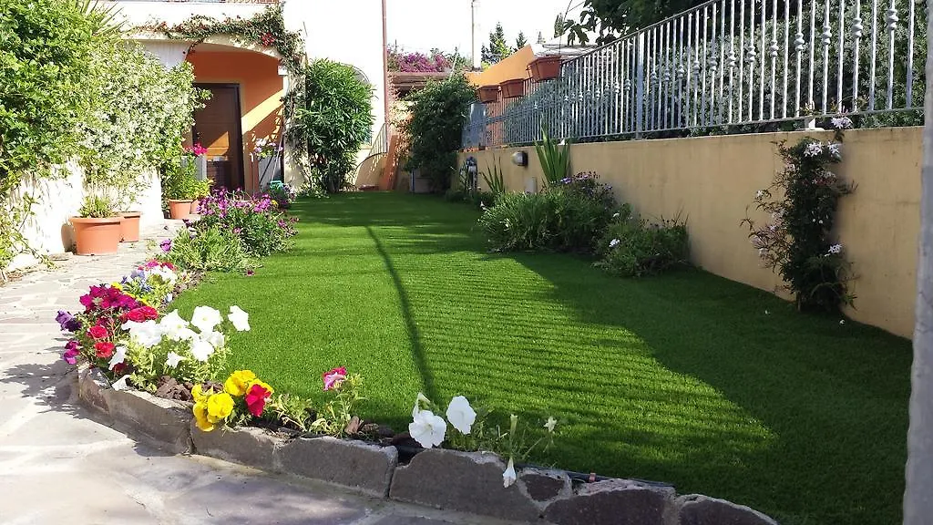 Casa Con Giardino Villa Olbia 0*,