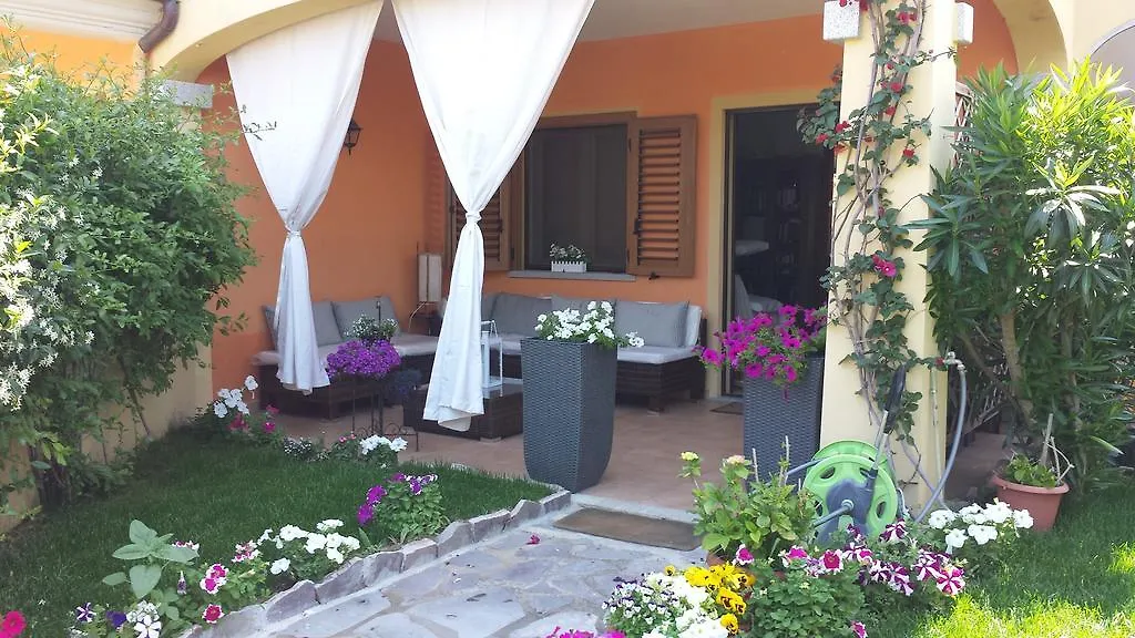 Casa Con Giardino Villa Olbia