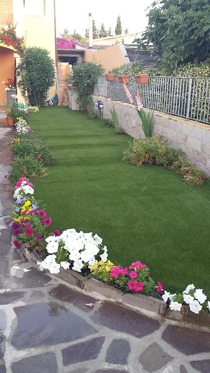 Casa Con Giardino Villa Olbia 0*,